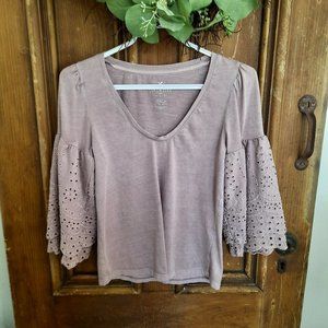 American Eagle Soft & Sexy Vneck Top Layered Bell Sleeve Womens Size XSmall